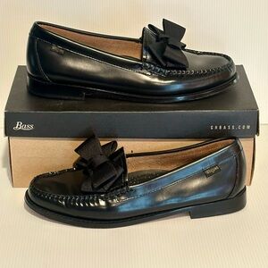 G.H. Bass and Co. Weejuns Lillian Bow Black